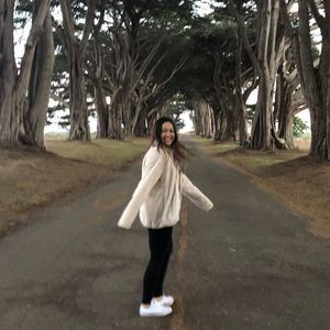 Meet your Posher, Tiffanie